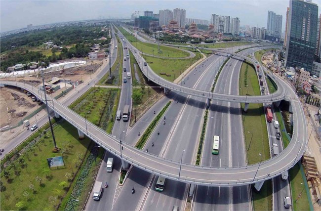 Bài toán thu xếp vốn và tăng tốc giải ngân cho hạ tầng giao thông(02/06/2022)